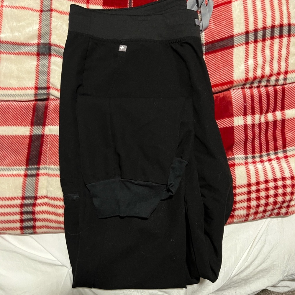 Scrub bottoms